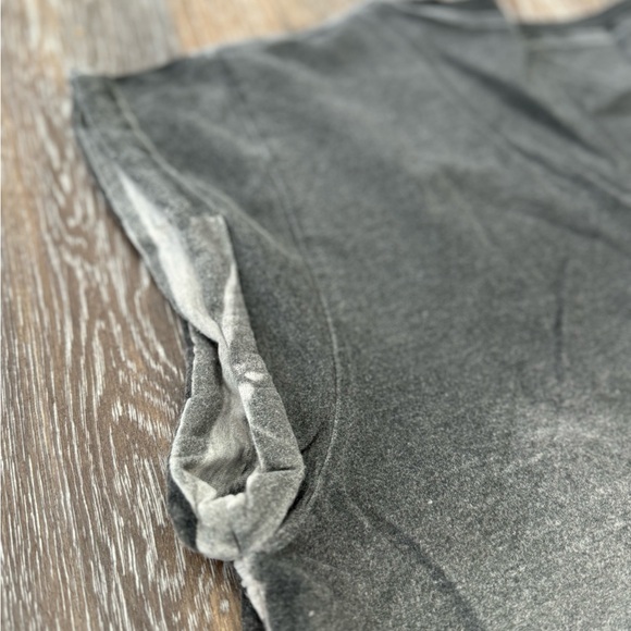 Dolce and Gabbana vintage tshirt - Picture 5 of 12